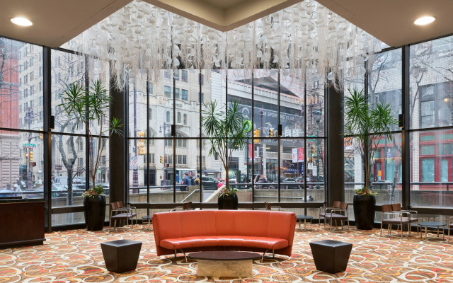 photo 2 of DoubleTree by Hilton Philadelphia Center City