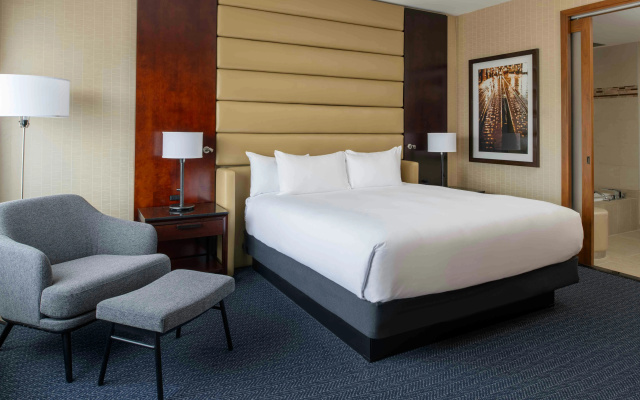 photo 5 of DoubleTree by Hilton San Francisco Airport