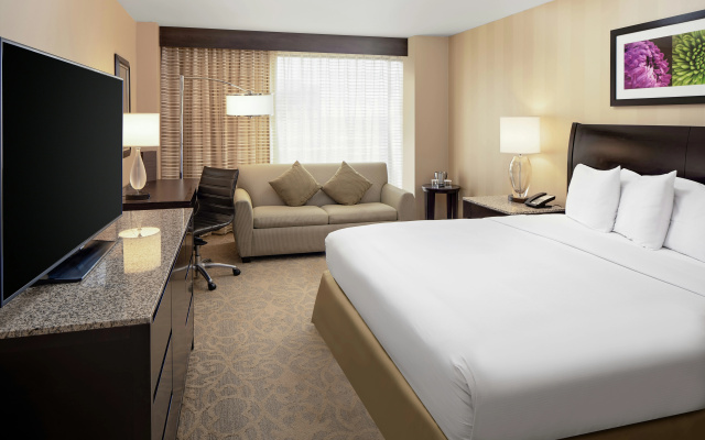 photo 4 of Hotel Zessa Orange County Airport, a DoubleTree by Hilton