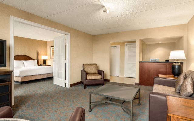 photo 4 of Doubletree by Hilton Somerset Hotel and Conference Center