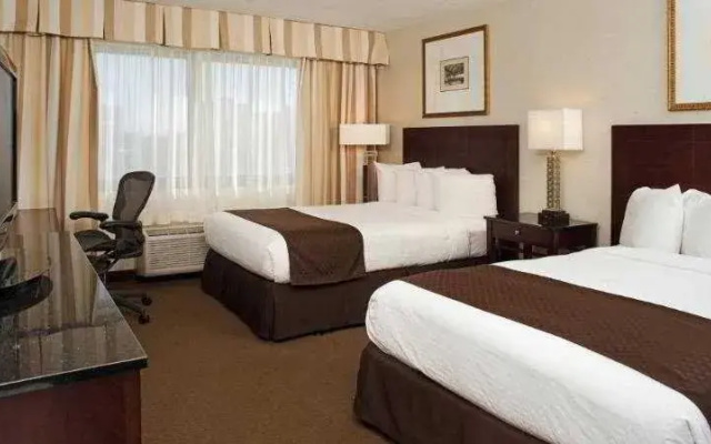 photo 5 of Doubletree Hotel Chicago Schaumburg