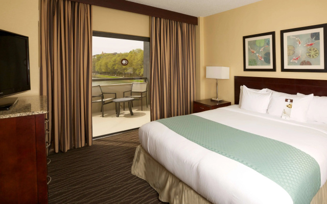 photo 5 of DoubleTree Suites by Hilton Raleigh - Durham