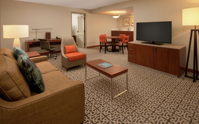 photo 5 of DoubleTree Suites by Hilton Seattle Airport - Southcenter