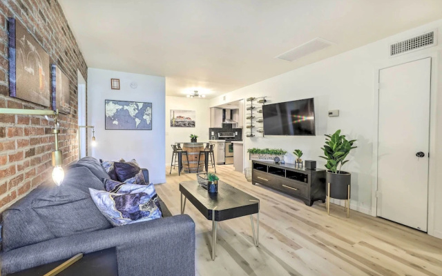photo 4 of 1 Mi to Dtwn Chandler: Townhome w/ Community Pool