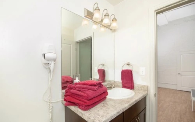 photo 3 of Downtown Denver 2BR Apartment Open Plan 6496