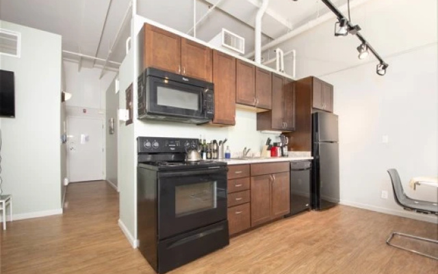 photo 5 of Downtown Denver 2BR Apartment Open Plan 6496