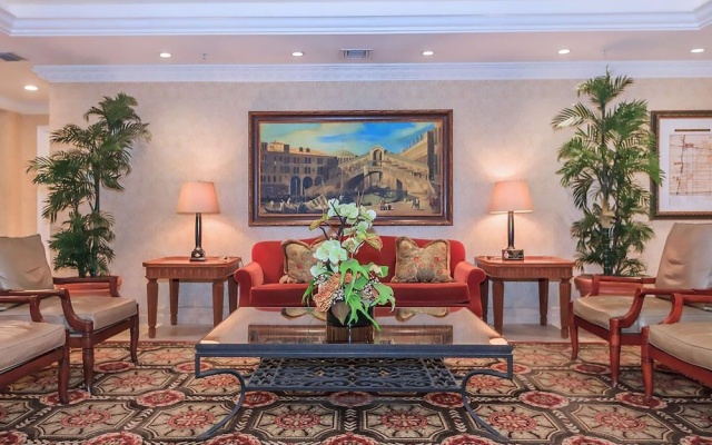 photo 2 of LAs Premier Apartments