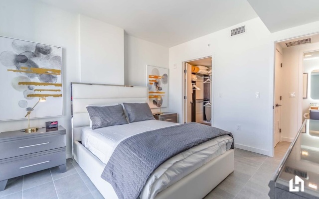 photo 5 of Downtown Miami Condos by Lua Host