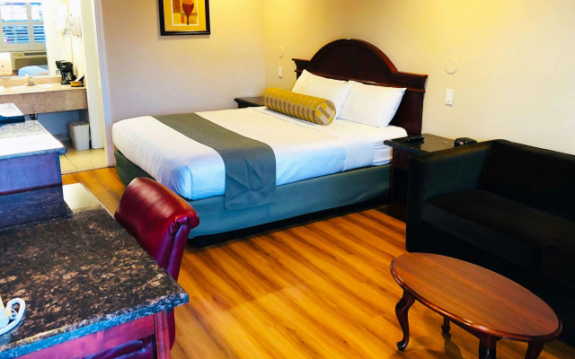 photo 3 of Dynasty Suites Hotel Riverside