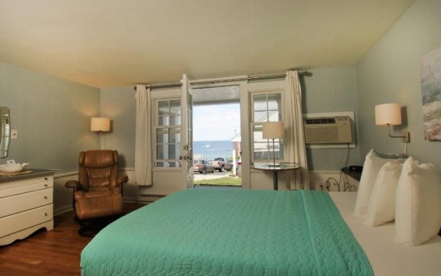 photo 5 of Eagle House Beachside Motel