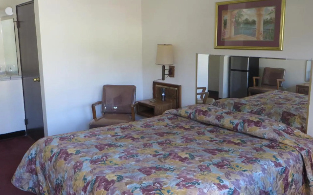 photo 3 of Eagle Rock Motel