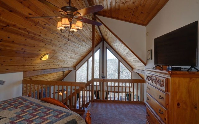 photo 4 of Eagle's Nest Hideaway