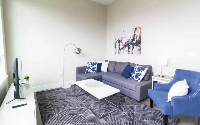 photo 4 of Contemporary Oasis Apartment in Houston
