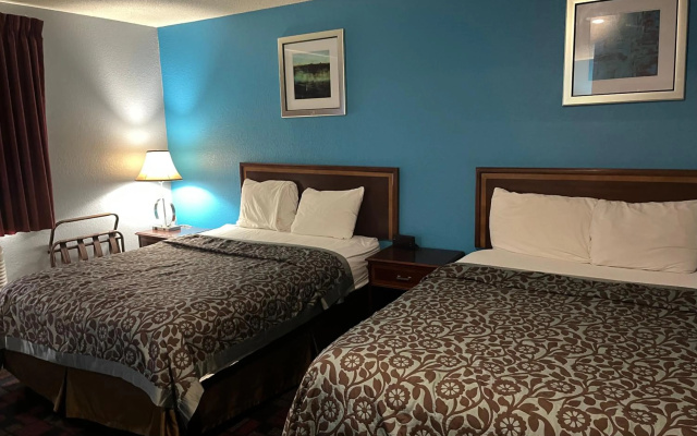 photo 3 of Rodeway Inn Whitehall