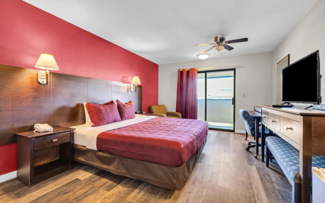 photo 4 of Bay Breeze Inn