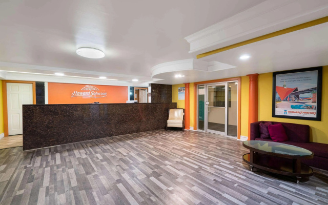 photo 2 of Howard Johnson by Wyndham Atlanta College Park