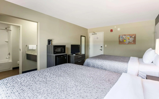 photo 5 of Econo Lodge Dayton North