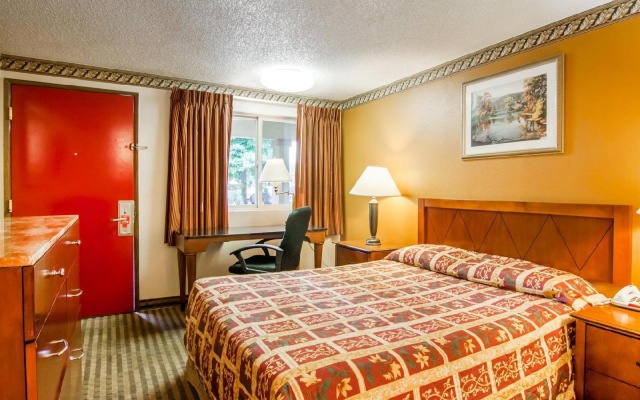 photo 4 of Portland Inn