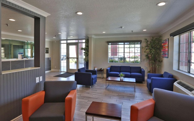photo 2 of SureStay Hotel by Best Western Fontana