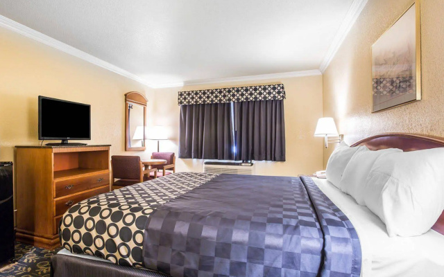 photo 5 of SureStay Hotel by Best Western Fontana