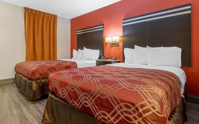 photo 5 of Econo Lodge Columbia Fort Jackson