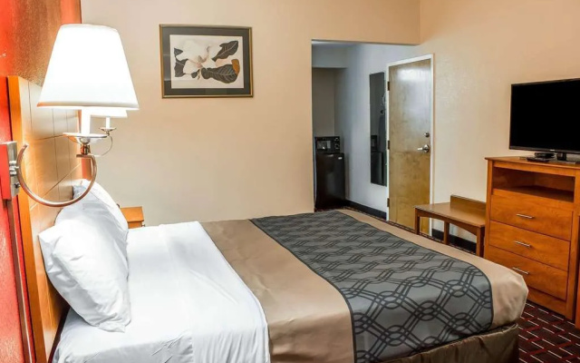 photo 5 of Econo Lodge Henderson