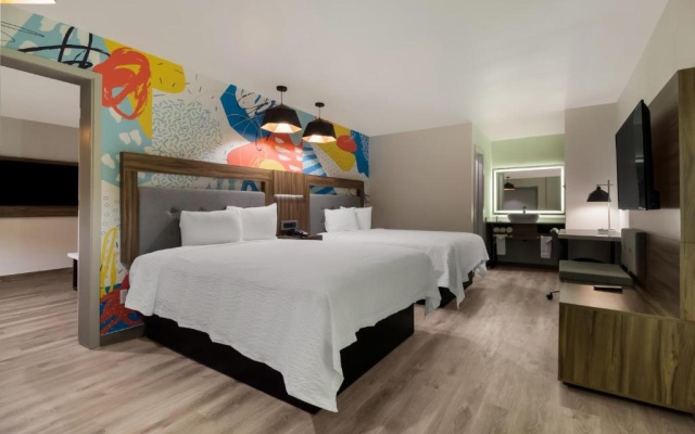 photo 5 of Signature Inn Houston Galleria