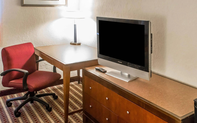 photo 5 of Economy Inn & Suites