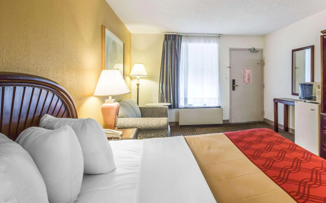 photo 5 of Rodeway Inn & Suites Carrollton