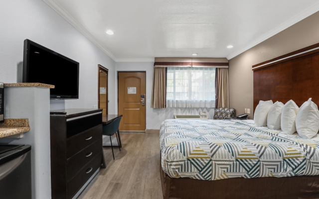 photo 3 of Motel 6 Carlsbad, CA - North
