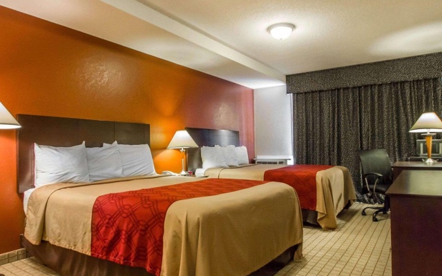 photo 4 of Econo Lodge Inn & Suites Old Saybrook Westbrook