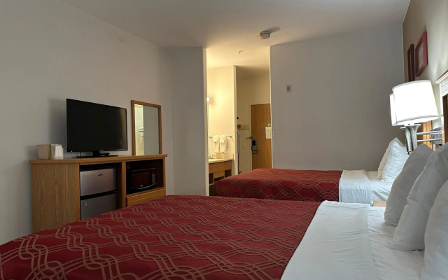 photo 5 of Econo Lodge Inn & Suites