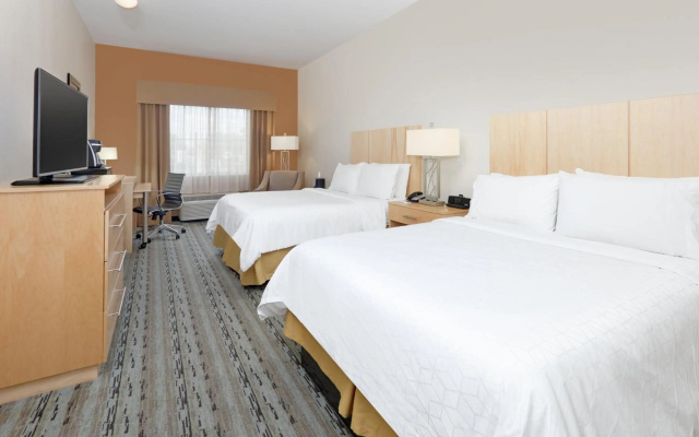 photo 5 of Econo Lodge Inn & Suites Houston Willowbrook