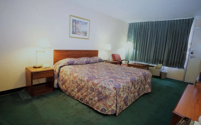 photo 5 of Econo Lodge King's Dominion - South