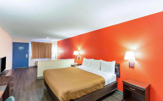 photo 5 of Econo Lodge Laurel