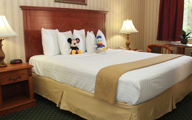 photo 3 of Econo Lodge Maingate