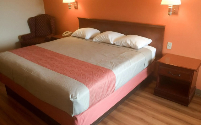 photo 3 of Motel 6 Newark, DE