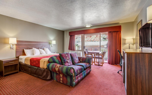 photo 5 of Econo Lodge St George North - Near Pioneer Park