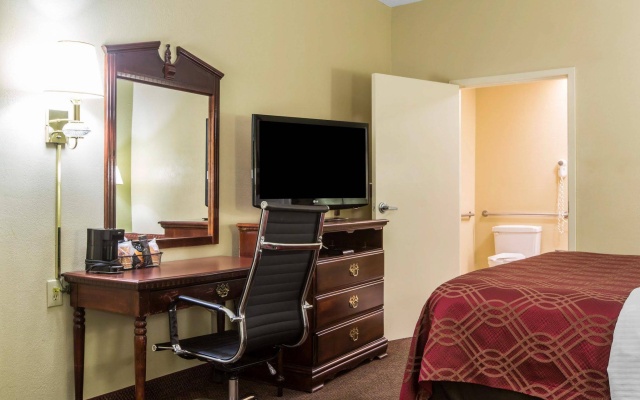 photo 5 of Royal Palms INN