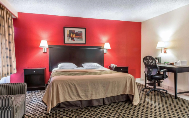 photo 3 of Econo Lodge West Haven