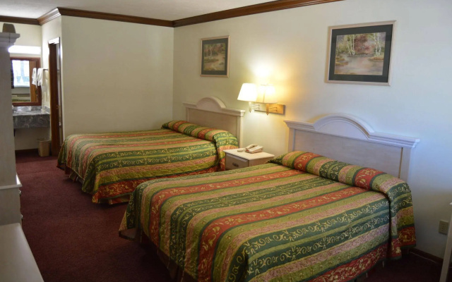 photo 4 of Economy Inn - Akron