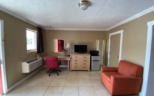 photo 2 of Economy Inn