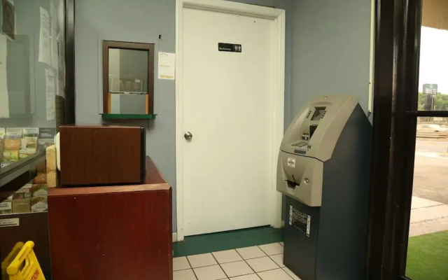 photo 4 of Economy Inn Hotel
