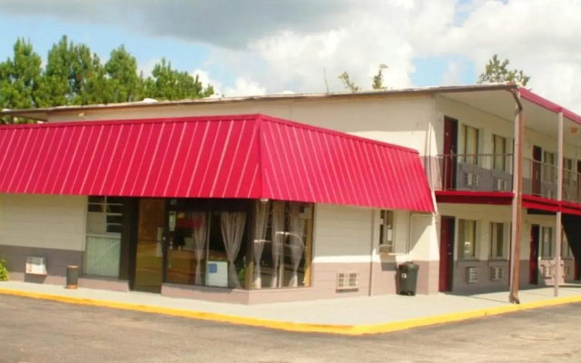 photo 5 of Economy Inn