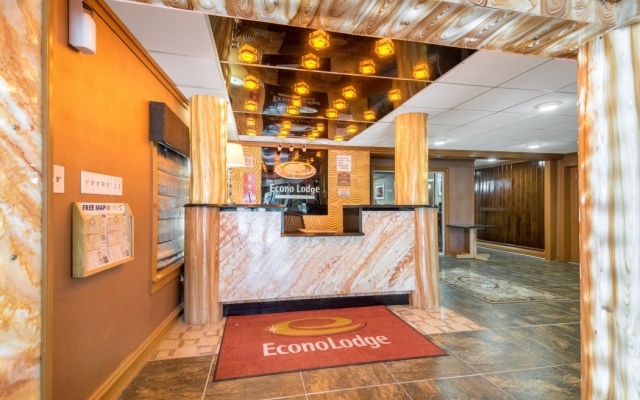 photo 2 of Econo Lodge Rutland City near Hwy 7