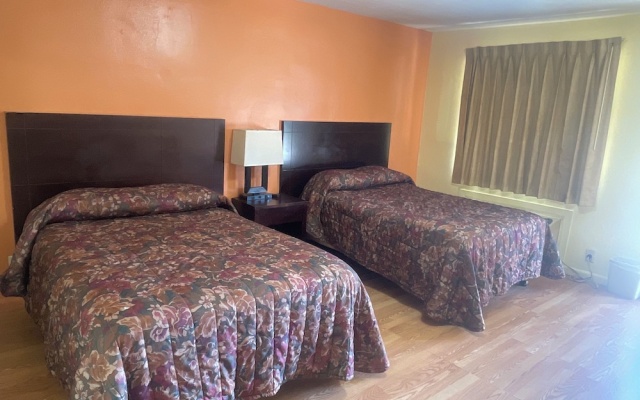 photo 2 of Economy Inn San Marco