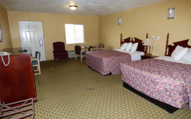 photo 2 of Economy Inn & Suites