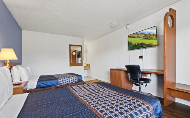 photo 5 of Economy Lodge