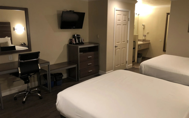 photo 4 of El Castell Motel