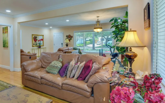 photo 2 of El Portal Vacation Rental ~ 9 Mi to Miami!